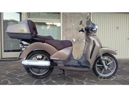 APRILIA aprilia-scarabeo-150-1999 Used - the parking motorcycles