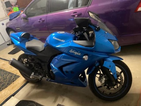 Diktat dannelse trussel kawasaki ninja 250 blue used – Search for your used motorcycle on the  parking motorcycles