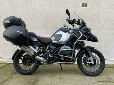 Bmw Bmw R 10 Gs Adventure Te 2 Owners Fsh 2 Year Warranty Full Luggage In Thirsk Used The Parking Motorcycles