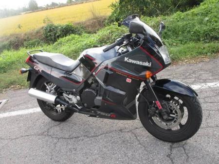 kawasaki gpx 750 black used – Search for your used motorcycle on the parking