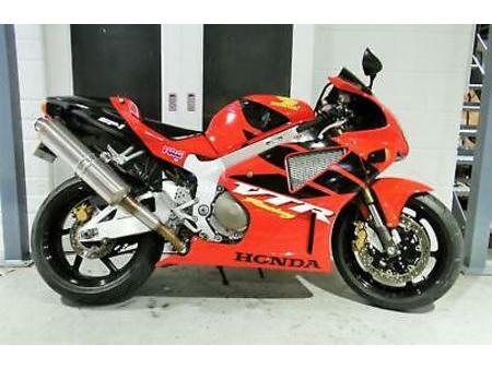 VTR1000SP1 (RC51) la V2 de Honda nacida para derrotar a Ducati