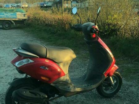 piaggio zip 2002
