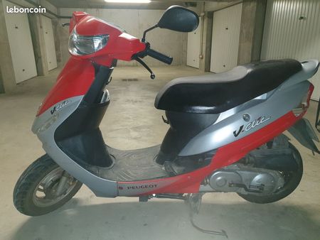 SOLDE PRO : SCOOTER 50CC 4T INJECTIONS IDENTIQUE V-CLIC PEUGEOT