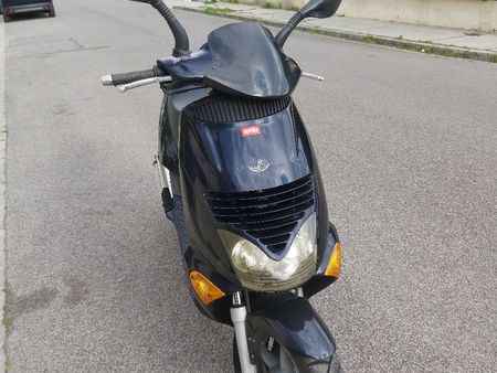 APRILIA scooter-aprilia-leonardo-125cc-1997 tweedehands - De Parking
