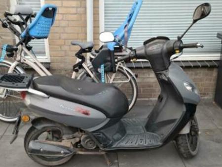 PEUGEOT peugot-kisbee-rs-2013-loopt-niet Used - the parking motorcycles