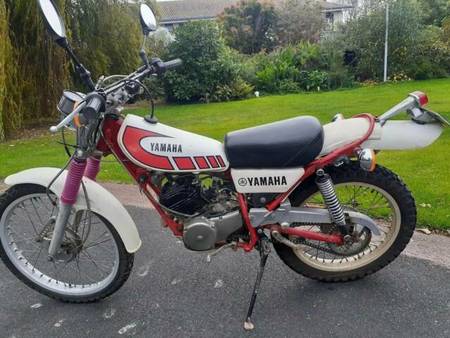 yamaha 175 trials bike