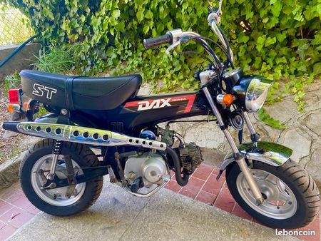 Honda Dax St70 Honda Used The Parking Motorcycles