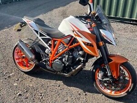 KTM 2016-ktm-1290-superduke-r-se Used - the parking motorcycles