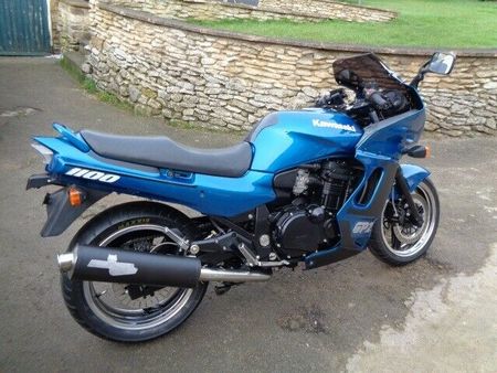 sports gpz 1100 – Search for your used motorcycle on the parking motorcycles