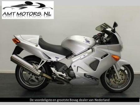 Honda Honda Vfr 800 Fi Bj 01 Vfr800 Tweedehands De Parking