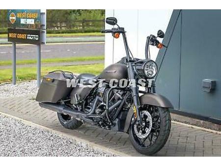 Harley Davidson Harley Davidson Touring Flhrxs Road King Special In River Rock Grey Denim Used The Parking Motorcycles