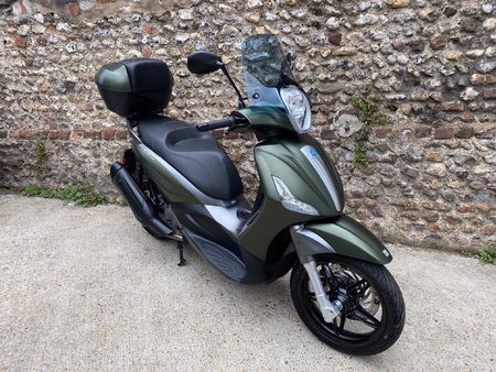 PIAGGIO piaggio-beverly-350-sport-touring-330cc Used - the parking  motorcycles
