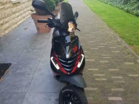 PIAGGIO one-of-the-best-piaggio-zip-sp-h2o-in-nl tweedehands - De Parking