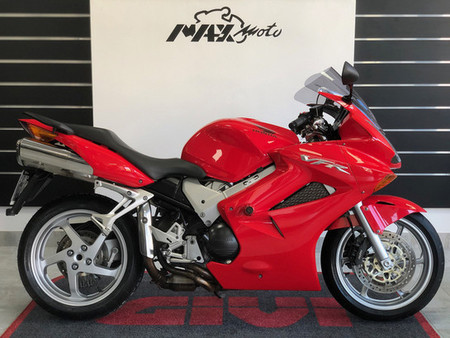 Honda Vfr 800 Fi D Occasion Recherche De Moto D Occasion Le Parking