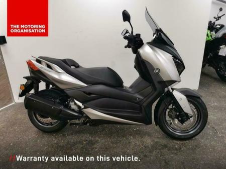YAMAHA 2020-yamaha-x-max-300-x-max-300-petrol-grey-cvt-in-clay-cross-derbyshire-gumtree  tweedehands - De Parking