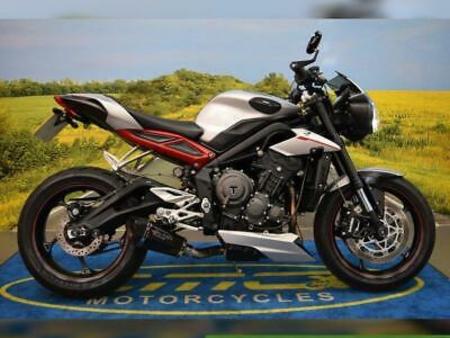 Triumph Street Triple R Grey Used Search For Your Used Motorcycle On The Parking Motorcycles