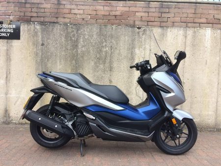 Honda Honda Nss125a Forza 125cc Used The Parking Motorcycles