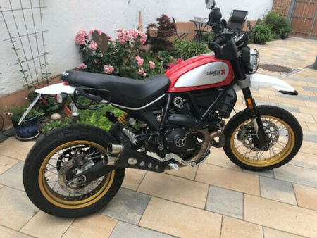Ducati Desert Sled Rood Tweedehands Zoeken Naar Een Tweedehands Moto De Parking Moto