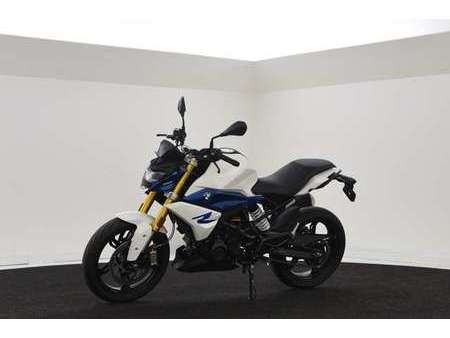 Bmw U Rijdt Deze Motor Vanaf 69 Maand Uit Vo Used The Parking Motorcycles