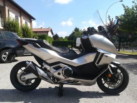 honda forza 750 usata