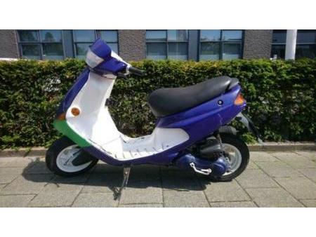 PEUGEOT peugeot-zenith-2005-snorscooter Used - the parking motorcycles