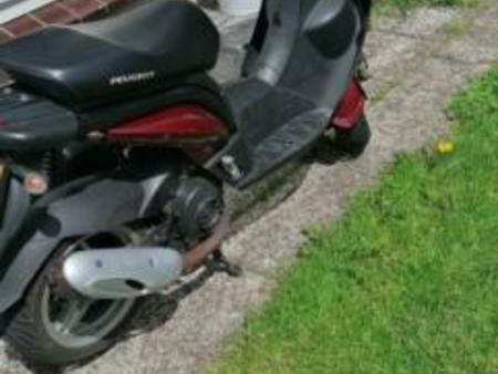 PEUGEOT peugeot-ludix-geel-kenteken Used - the parking motorcycles