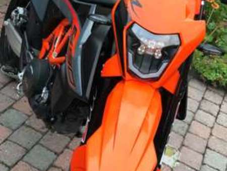 KTM ktm-smc-690-r-2021-a2-akrapovic 