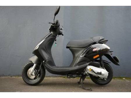 PIAGGIO 2014-piaggio-zip-2t tweedehands - De Parking