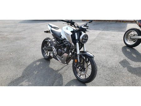 Honda Honda Cb125r Abs Neo Sports Cafe In Gerrards Cross Buckinghamshire Gumtree Used The Parking Motorcycles