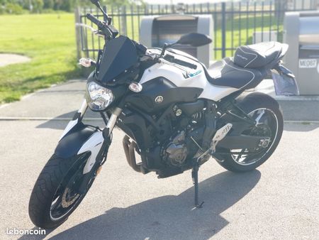 YAMAHA mt07 Used - the parking motorcycles