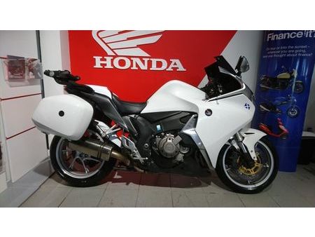 Honda Vfr 10 Dct Used Search For Your Used Motorcycle On The Parking Motorcycles