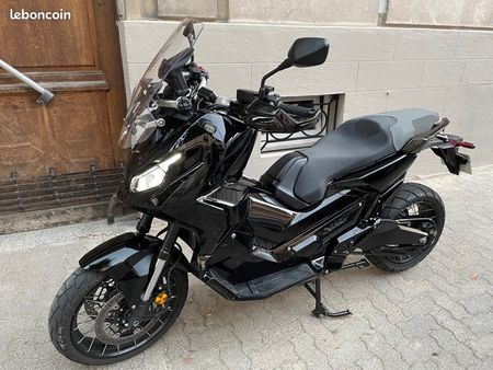 Honda Xadv Full Black Used The Parking Motorcycles