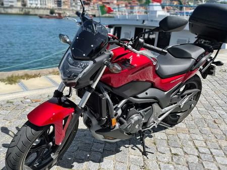 Honda Honda Nc750s S Used The Parking Motorcycles