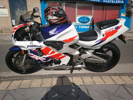 Honda Cbr 400rr Tweedehands Zoeken Naar Een Tweedehands Moto De Parking Moto