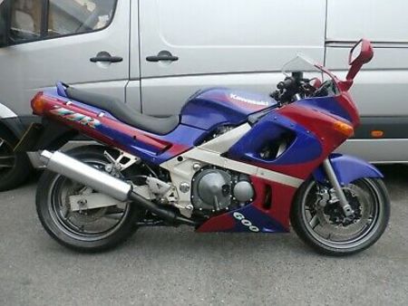 kawasaki-zzr600-1993-l-reg-2-owners-from-new-gbp2495-full-mot-look-at-pics - the parking motorcycles