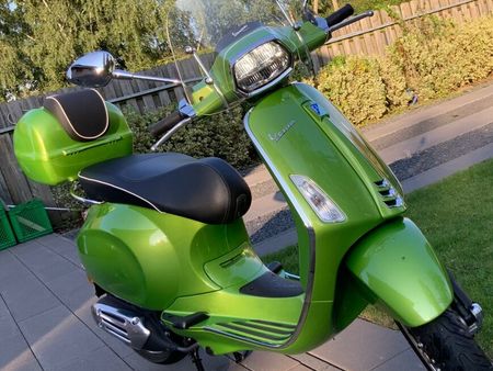 PIAGGIO vespa-sprint-50ccm-baujahr-2020-180km-wie-neu-euro4-garantie Used -  the parking motorcycles