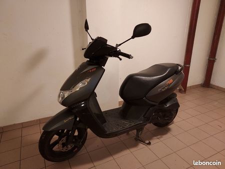 Scooter PEUGEOT KISBEE occasion