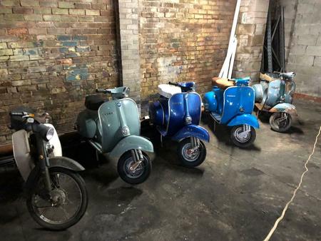 PIAGGIO classic-vintage-vespa-piaggio-douglas-motorcycle-moped-scooter -prop-wedding-shop-retro-bik tweedehands - De Parking