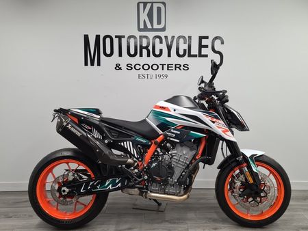 KTM ktm-890-duke-r-factory-edition 