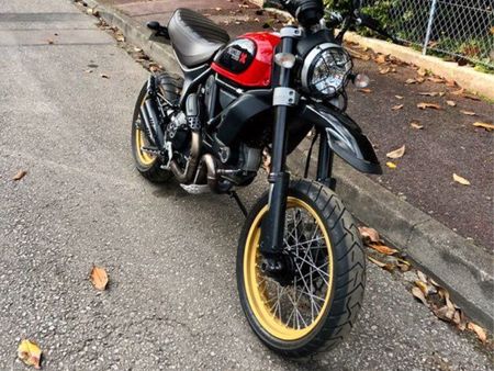 Ducati Desert Sled Rood Tweedehands Zoeken Naar Een Tweedehands Moto De Parking Moto