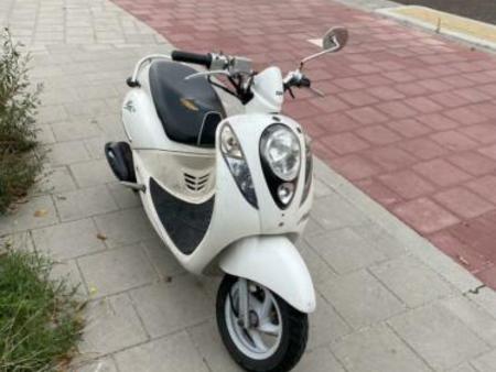 SYM sym-mio-scooter-blauwe-kenteken Used - the parking motorcycles