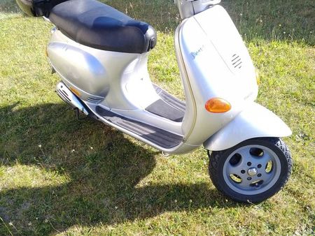PIAGGIO vespa-125-et4 Used - the parking motorcycles