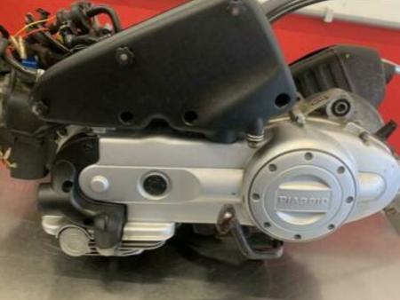 PIAGGIO vespa-sprint-iget-motorblok-compleet Used - the parking motorcycles