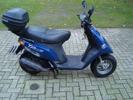 PIAGGIO piaggio-tph-125-2-takter-bj-97-roller Used - the parking