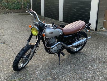 Honda Honda Cl400 Scrambler Greenlaner Not Cb400 In Southfields London Gumtree Okazja Parking Samochod