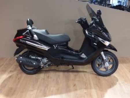 piaggio xevo 125 black used – Search for your used motorcycle on 