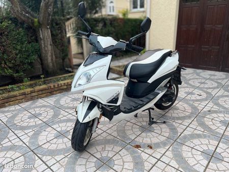 Monica optager tab TNT MOTOR vends-scooter-tnt-grido-50cc occasion - Le Parking