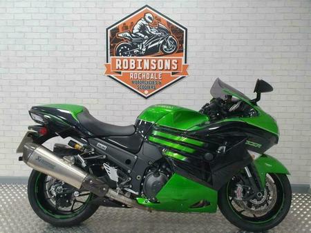 kawasaki zzr 1400 green used – for your used on the parking motorcycles