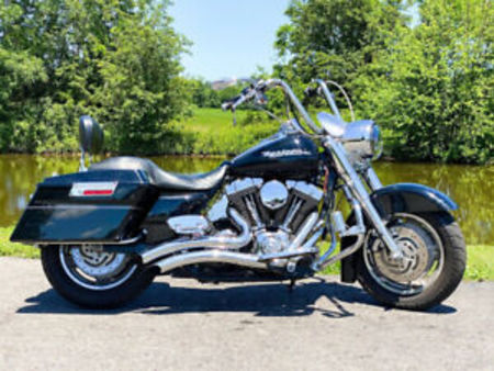 Harley Davidson 05 Harley Davidson R Road King R Custom Flhrs I Flhr Chromed Out W Many Extras Used The Parking Motorcycles