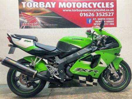 kawasaki zx 7r – Search for on the parking motorcycles